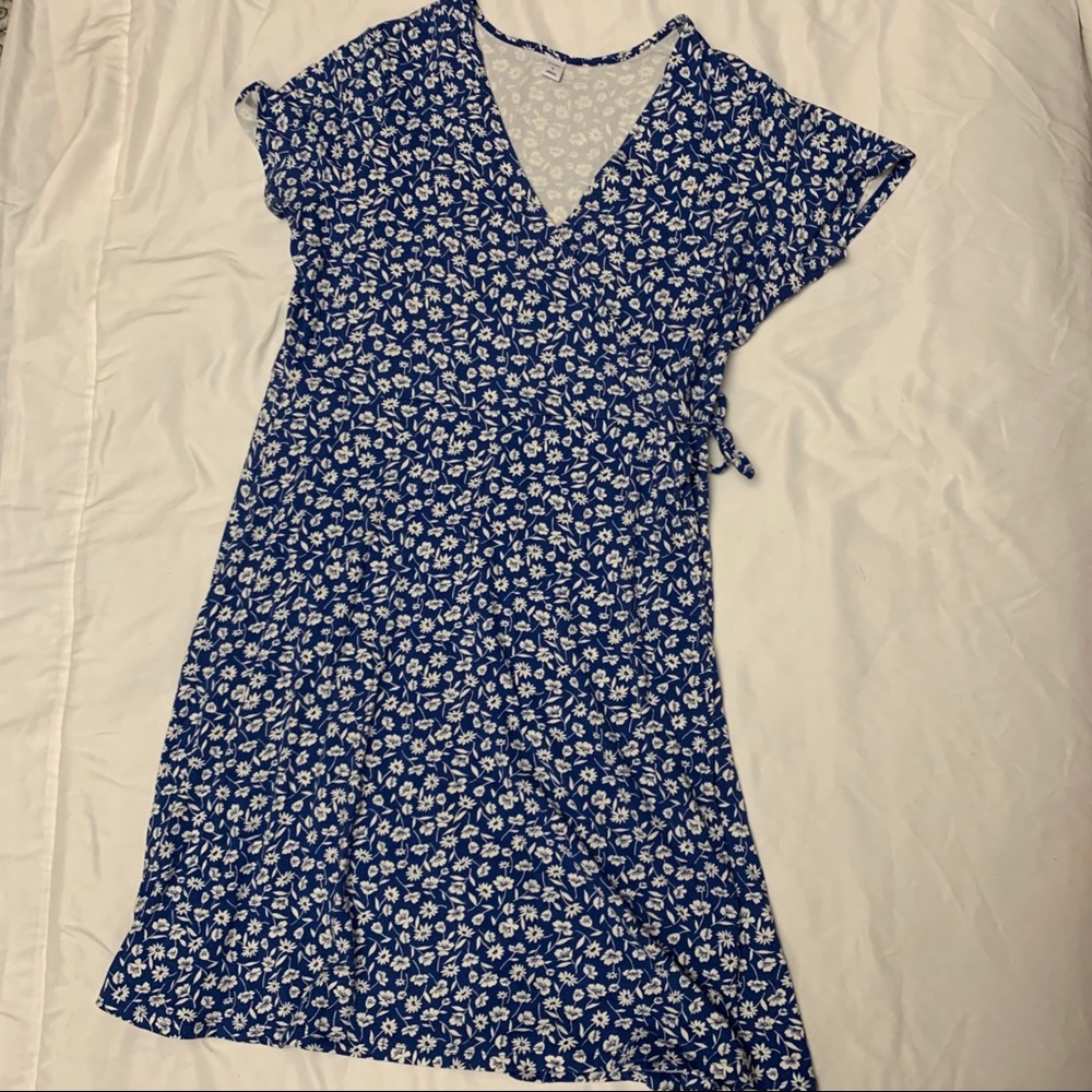 Midi floral wrap dress
